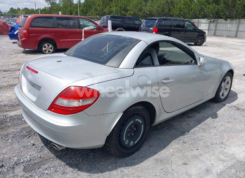 Photo 4 of 2006 Mercedes-benz Slk 280 (VIN WDBWK54F36F095464)