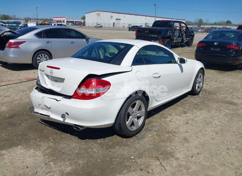 Photo 4 of 2006 Mercedes-benz Slk 280 (VIN WDBWK54F66F129347)