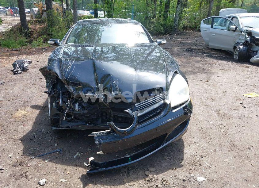 Photo 12 of 2005 Mercedes-benz Slk 350 (VIN WDBWK56F15F036103)