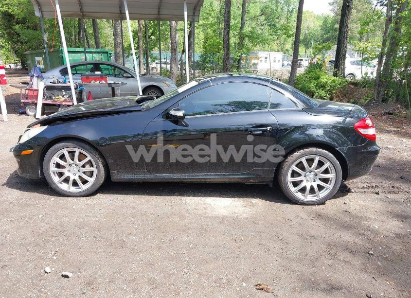 Photo 14 of 2005 Mercedes-benz Slk 350 (VIN WDBWK56F15F036103)