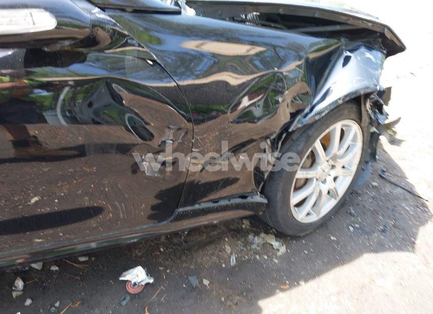 Photo 6 of 2005 Mercedes-benz Slk 350 (VIN WDBWK56F15F036103)