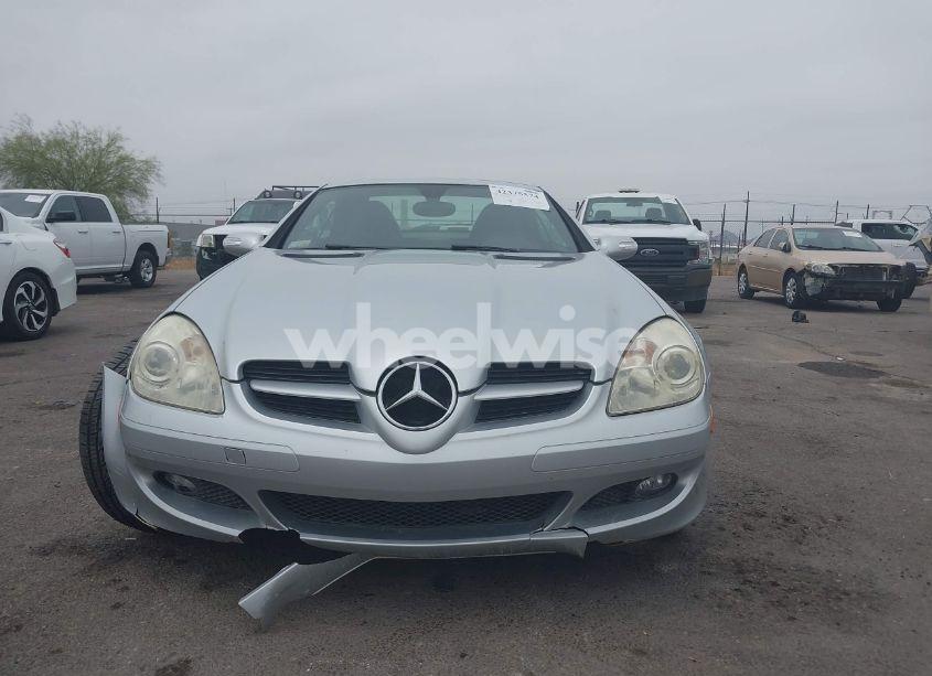 Photo 12 of 2006 Mercedes-benz Slk 350 (VIN WDBWK56F66F096640)