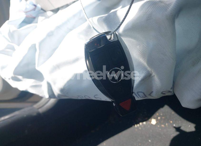 Photo 11 of 2011 Mercedes-benz Slk 300 (VIN WDBWK5EA5BF239416)