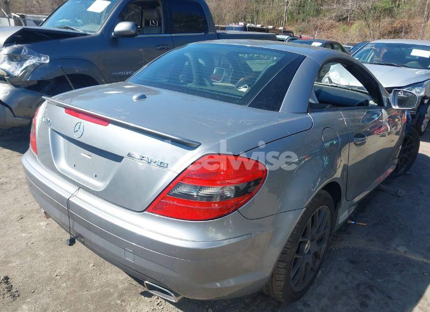 Photo 4 of 2011 Mercedes-benz Slk 300 (VIN WDBWK5EA5BF239416)