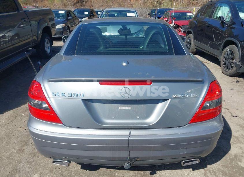 Photo 8 of 2011 Mercedes-benz Slk 300 (VIN WDBWK5EA5BF239416)