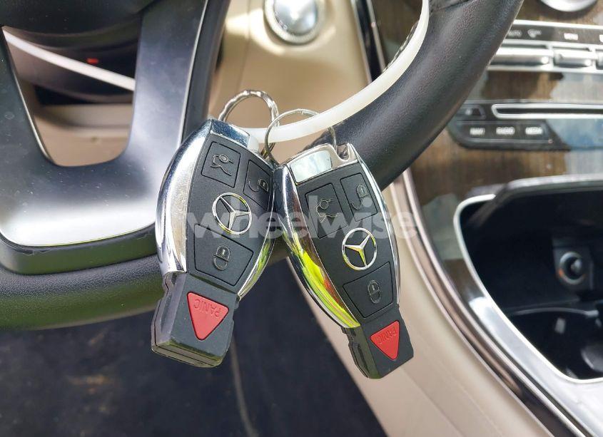 Photo 11 of 2018 Mercedes-benz Glc 300 (VIN WDC0G4JB0JV113304)