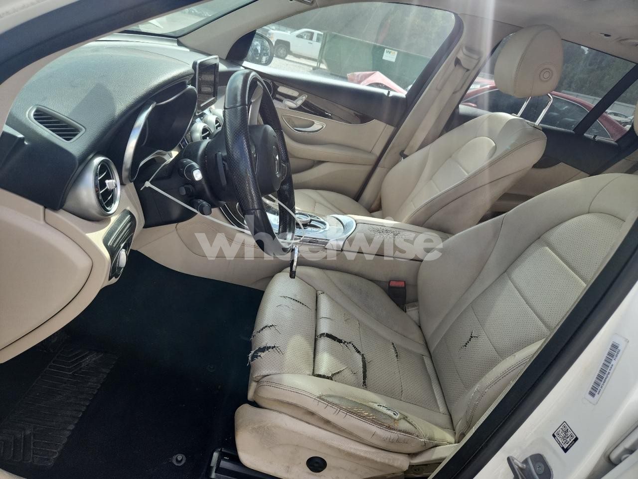 Photo 7 of 2019 MERCEDES-BENZ GLC 300 (VIN WDC0G4JB1KF501475)