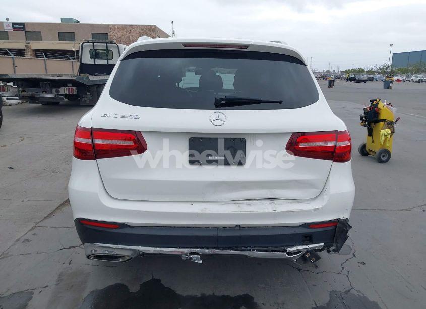 Photo 16 of 2019 Mercedes-benz Glc 300 (VIN WDC0G4JB1KV136690)