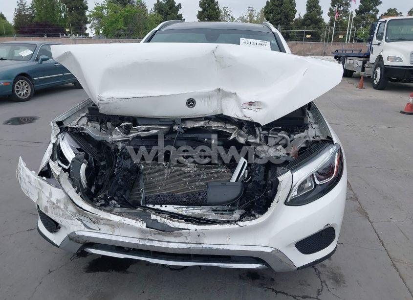 Photo 6 of 2019 Mercedes-benz Glc 300 (VIN WDC0G4JB1KV136690)