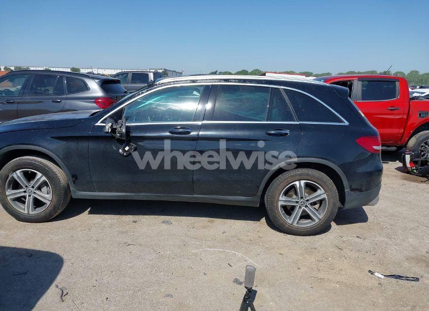 Photo 14 of 2017 Mercedes-benz Glc 300 (VIN WDC0G4JB2HF249924)