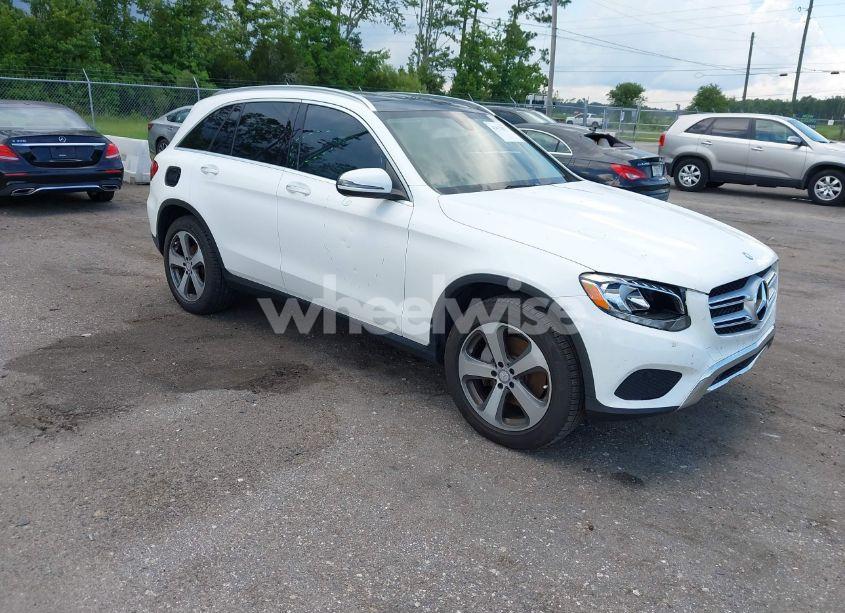 2017 Mercedes-benz Glc 300 (VIN WDC0G4JB3HF115987) main photo