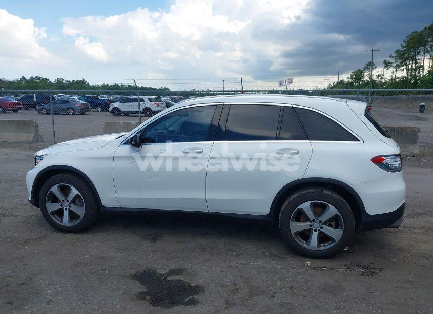 Photo 14 of 2017 Mercedes-benz Glc 300 (VIN WDC0G4JB3HF115987)