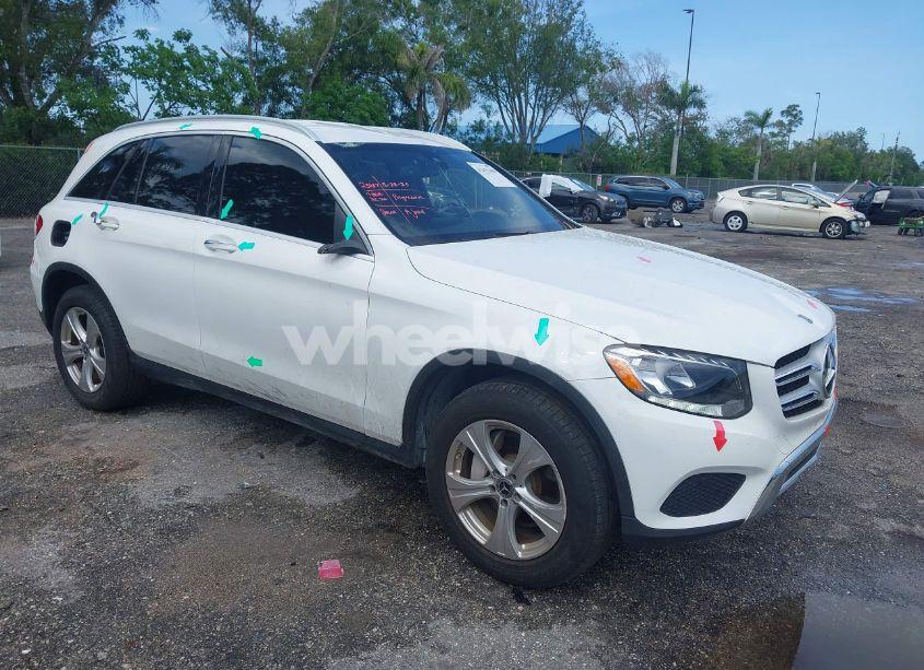 2017 Mercedes-benz Glc 300 (VIN WDC0G4JB3HV011053) main photo