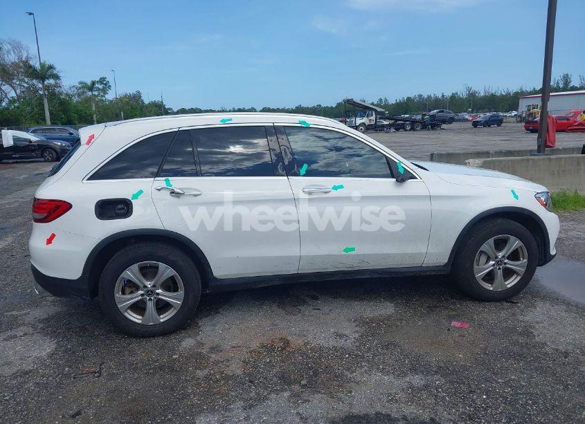 Photo 14 of 2017 Mercedes-benz Glc 300 (VIN WDC0G4JB3HV011053)