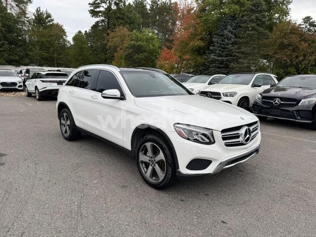 Photo 2 of 2019 MERCEDES-BENZ GLC 300 (VIN WDC0G4JB4KV130561)