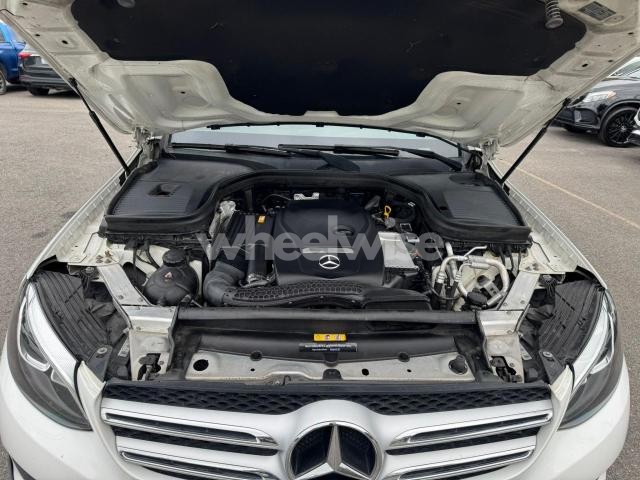 Photo 7 of 2019 MERCEDES-BENZ GLC 300 (VIN WDC0G4JB4KV130561)