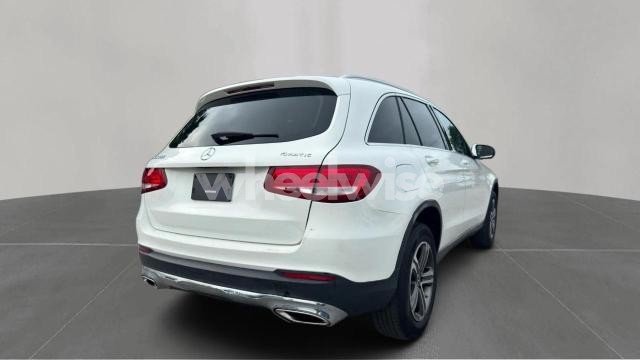 Photo 2 of 2019 MERCEDES-BENZ GLC 300 (VIN WDC0G4JB4KV190324)