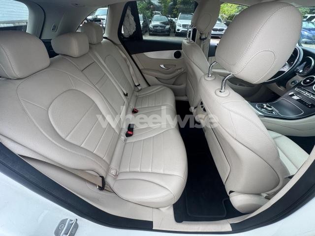 Photo 6 of 2019 MERCEDES-BENZ GLC 300 (VIN WDC0G4JB4KV190324)
