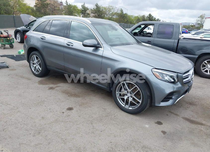 2017 Mercedes-benz Glc 300 (VIN WDC0G4JB5HF194515) main photo