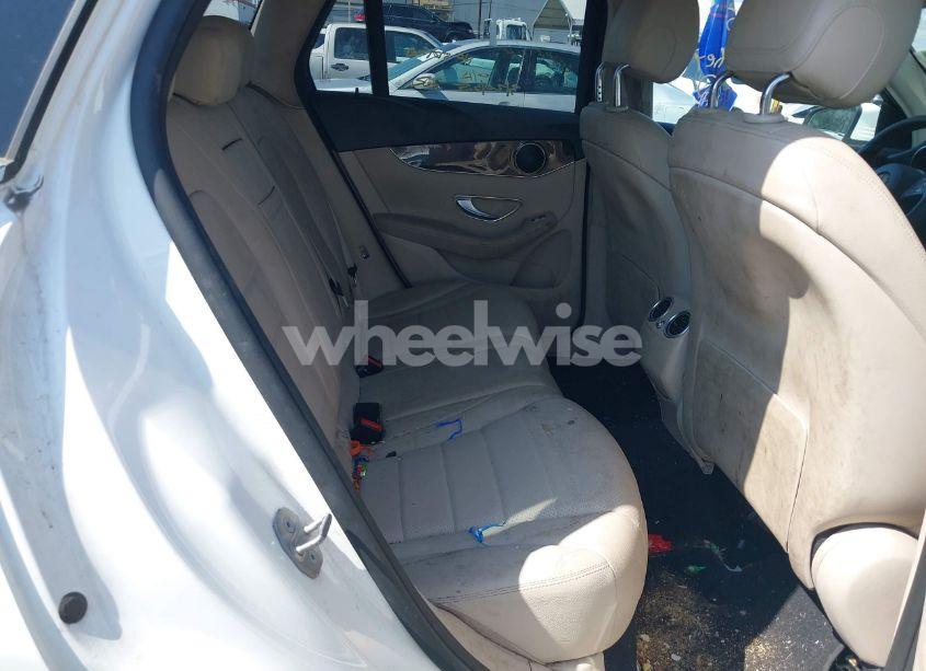 Photo 8 of 2018 Mercedes-benz Glc 300 (VIN WDC0G4JB5JV052936)