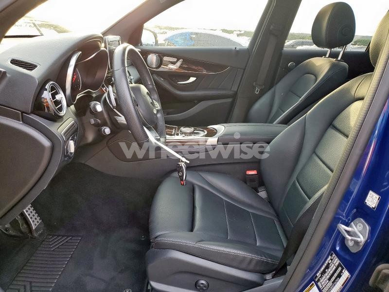 Photo 6 of 2019 MERCEDES-BENZ GLC 300 (VIN WDC0G4JB5KF562506)