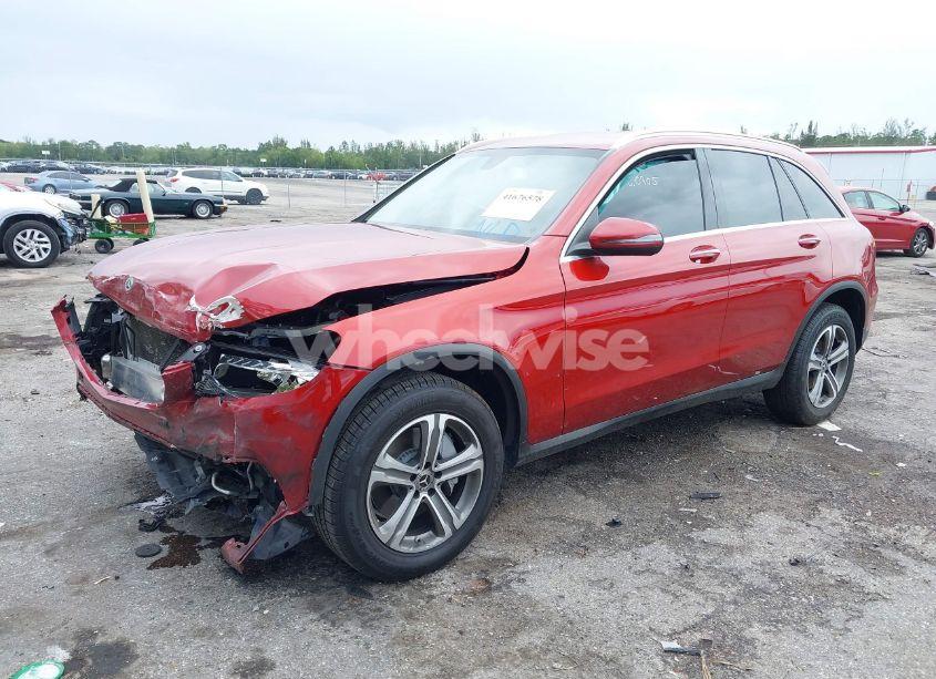 Photo 2 of 2019 Mercedes-benz Glc 300 (VIN WDC0G4JB6KF500905)