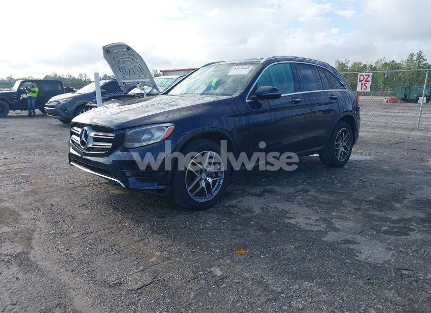 Photo 2 of 2016 Mercedes-benz Glc 300 (VIN WDC0G4JB8GF084119)
