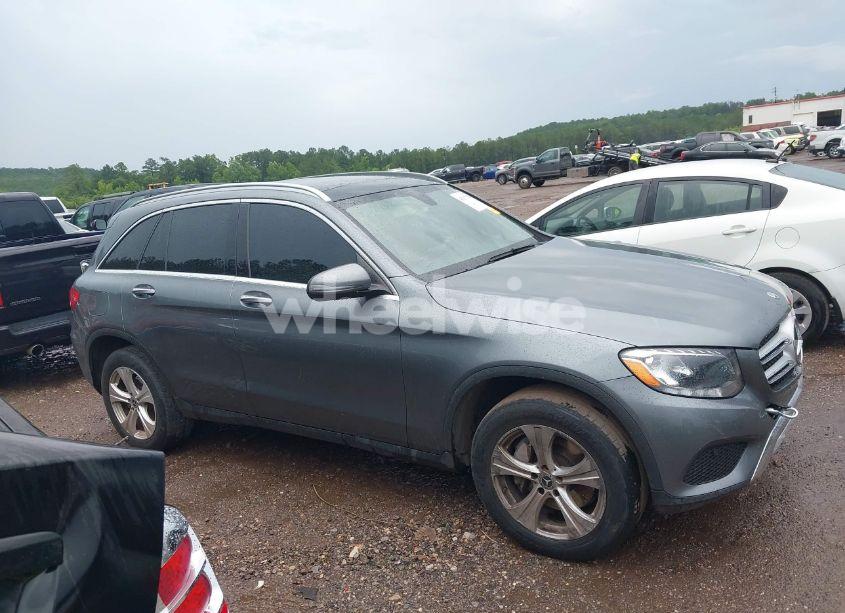 Photo 14 of 2018 Mercedes-benz Glc 300 (VIN WDC0G4JB8JV028713)