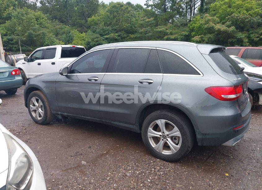 Photo 15 of 2018 Mercedes-benz Glc 300 (VIN WDC0G4JB8JV028713)