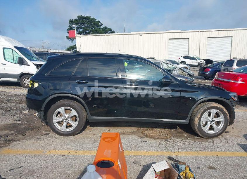 Photo 13 of 2018 Mercedes-benz Glc 300 (VIN WDC0G4JB8JV086823)