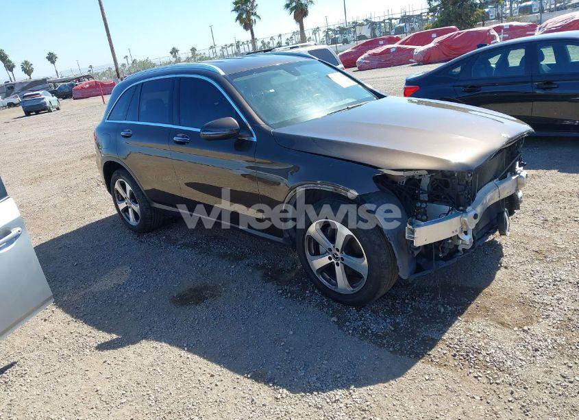 2018 Mercedes-benz Glc 300 (VIN WDC0G4JB8JV105614) main photo