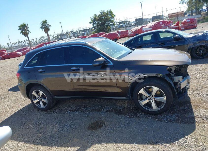 Photo 14 of 2018 Mercedes-benz Glc 300 (VIN WDC0G4JB8JV105614)