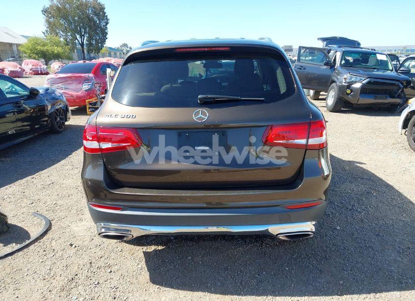 Photo 17 of 2018 Mercedes-benz Glc 300 (VIN WDC0G4JB8JV105614)