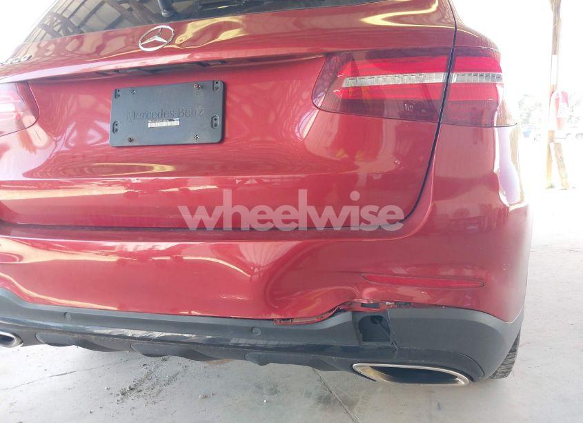 Photo 6 of 2019 Mercedes-benz Glc 300 (VIN WDC0G4JB8KF563939)