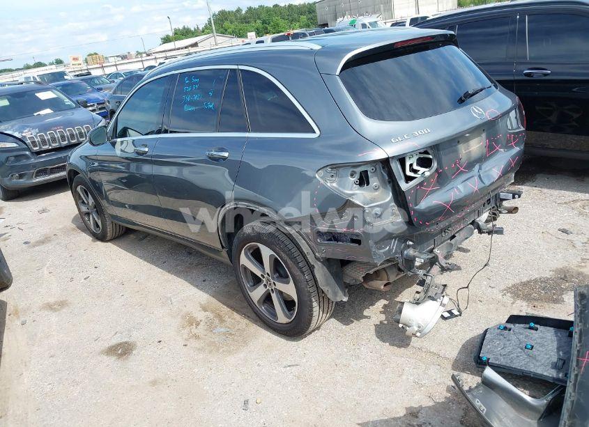 Photo 3 of 2017 Mercedes-benz Glc 300 (VIN WDC0G4JB9HF261567)