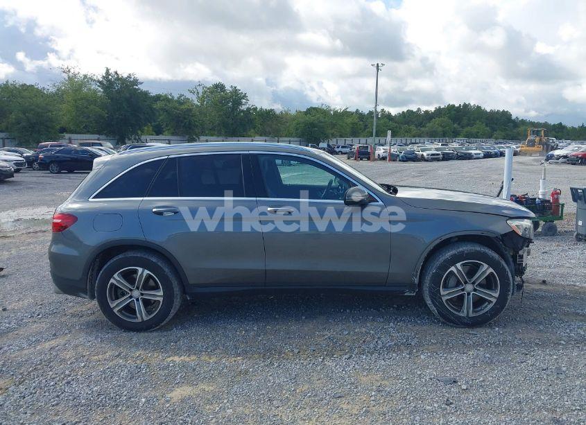 Photo 13 of 2017 Mercedes-benz Glc 300 (VIN WDC0G4JBXHF136903)