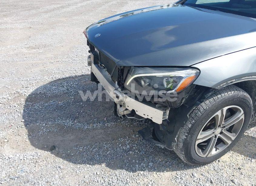 Photo 6 of 2017 Mercedes-benz Glc 300 (VIN WDC0G4JBXHF136903)