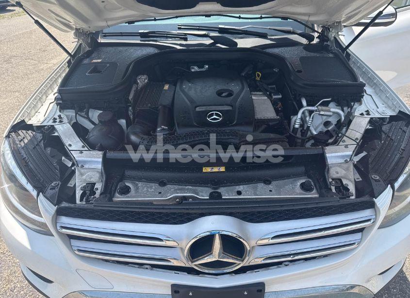 Photo 10 of 2016 Mercedes-benz Glc 300 4MATIC (VIN WDC0G4KB0GF010501)