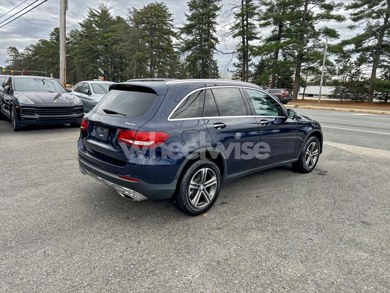 Photo 4 of 2016 MERCEDES-BENZ GLC 300 4MATIC (VIN WDC0G4KB0GF087319)