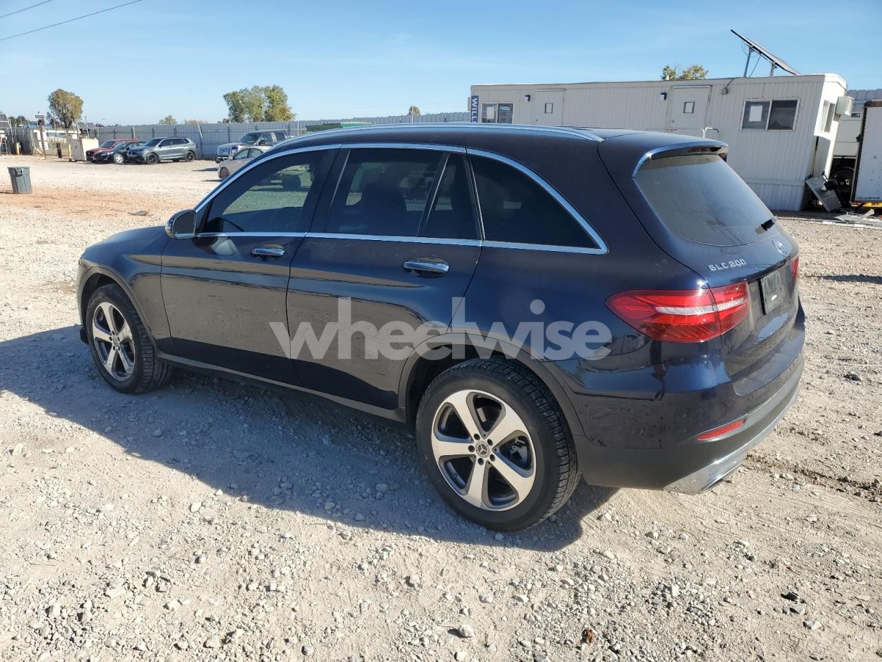 Photo 2 of 2018 MERCEDES-BENZ GLC 300 4MATIC (VIN WDC0G4KB0JV029272)