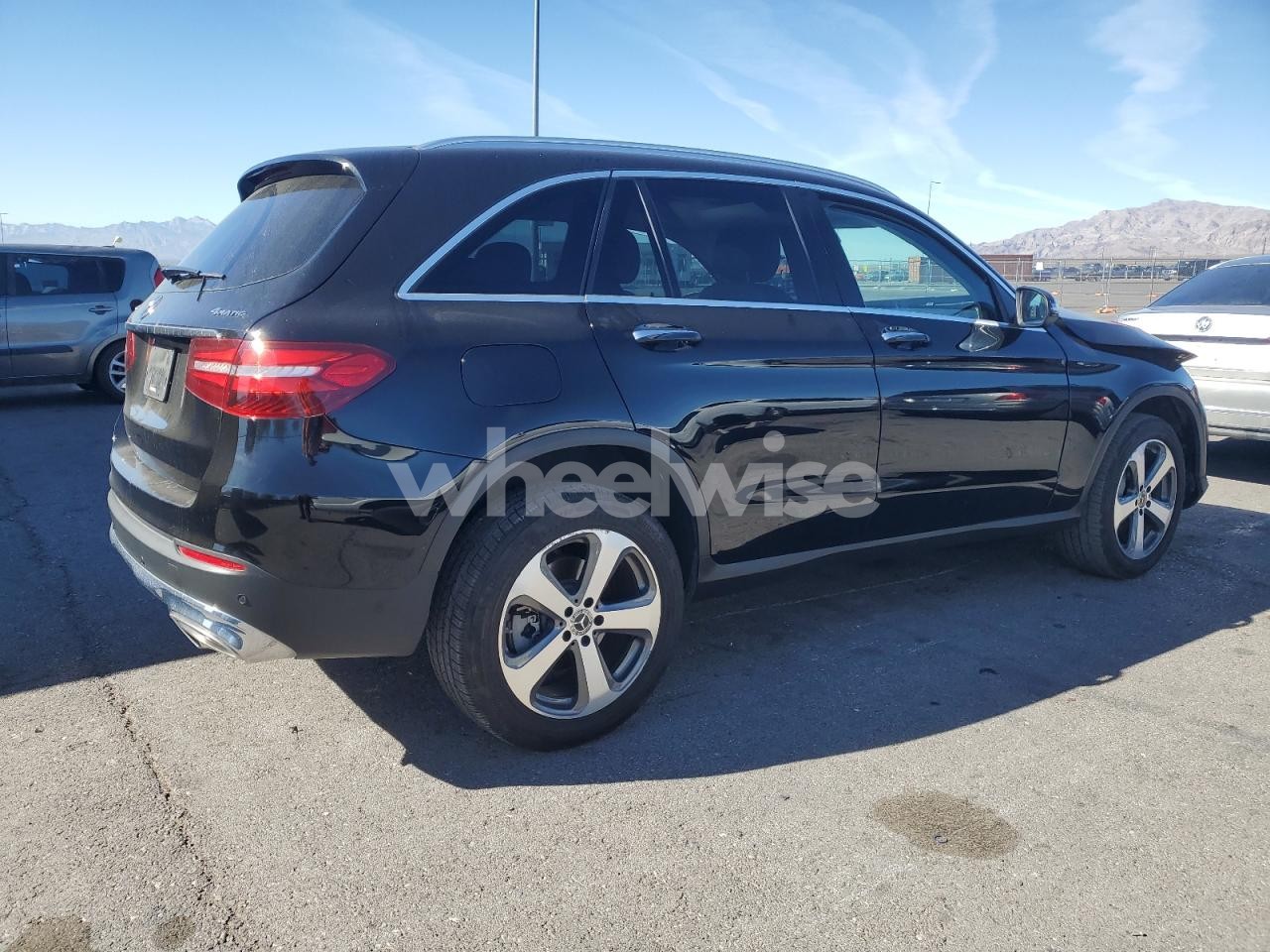 Photo 3 of 2019 MERCEDES-BENZ GLC 300 4MATIC (VIN WDC0G4KB1K1001361)