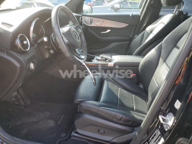 Photo 5 of 2019 MERCEDES-BENZ GLC 300 4MATIC (VIN WDC0G4KB1KF662889)