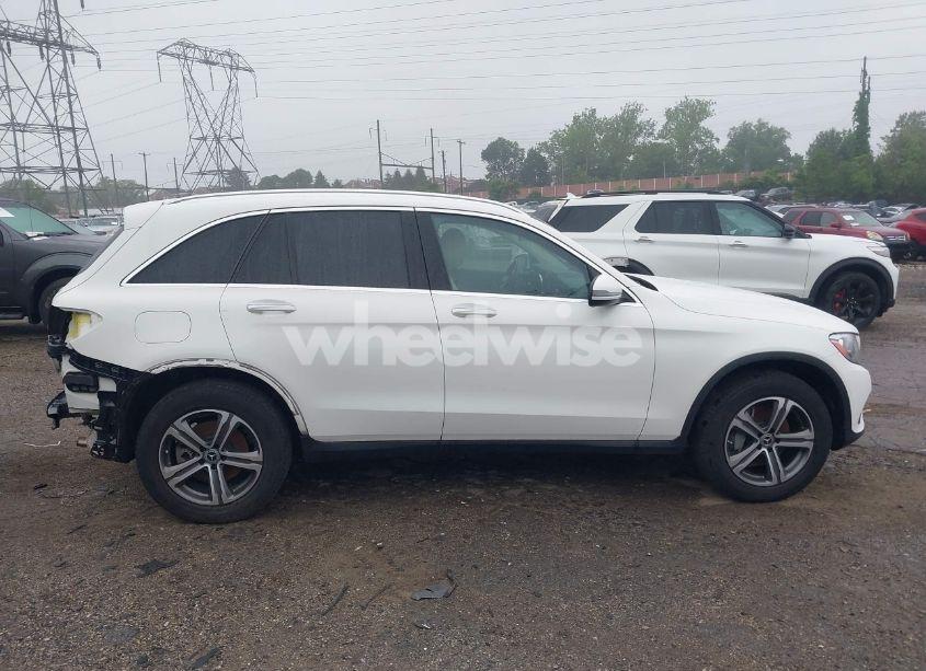 Photo 14 of 2019 Mercedes-benz Glc 300 4MATIC (VIN WDC0G4KB1KV130726)