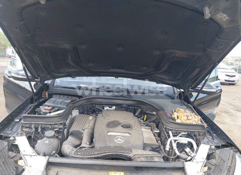 Photo 10 of 2017 Mercedes-benz Glc 300 4MATIC (VIN WDC0G4KB2HF247007)