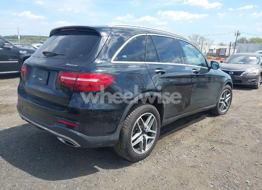 Photo 4 of 2017 Mercedes-benz Glc 300 4MATIC (VIN WDC0G4KB2HF247007)