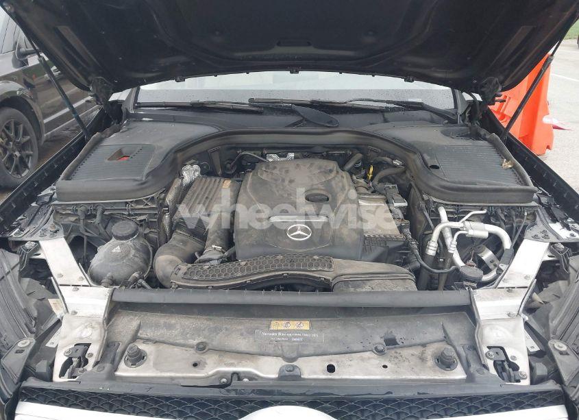 Photo 10 of 2017 Mercedes-benz Glc 300 4MATIC (VIN WDC0G4KB2HF260517)