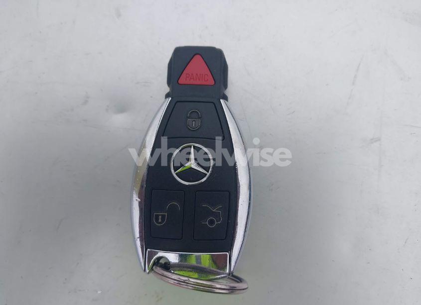 Photo 11 of 2017 Mercedes-benz Glc 300 4MATIC (VIN WDC0G4KB2HF260517)