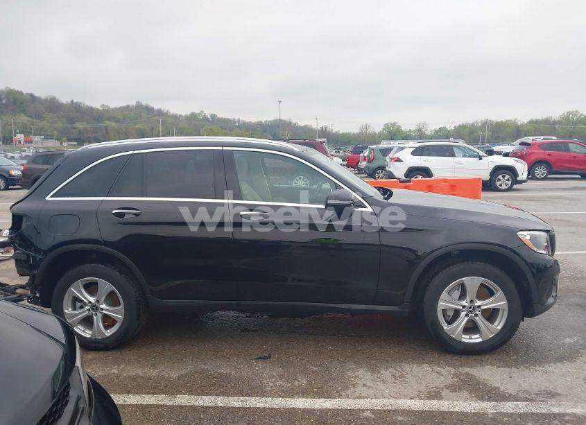 Photo 14 of 2017 Mercedes-benz Glc 300 4MATIC (VIN WDC0G4KB2HF260517)