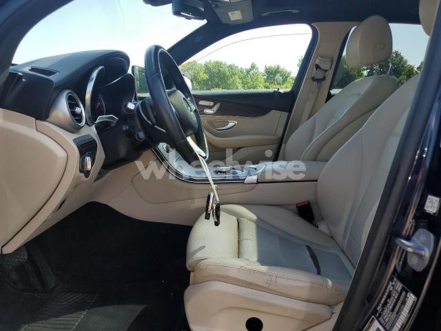 Photo 5 of 2018 MERCEDES-BENZ GLC 300 4MATIC (VIN WDC0G4KB3JF463390)