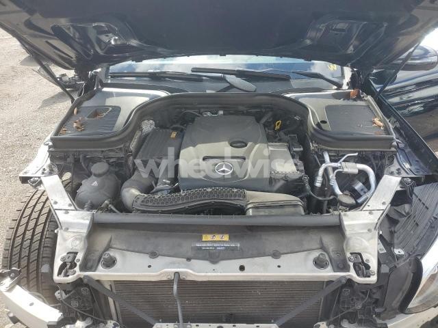 Photo 3 of 2018 MERCEDES-BENZ GLC 300 4MATIC (VIN WDC0G4KB3JV017584)